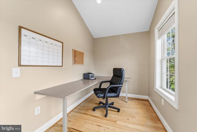 125 W 4TH ST, Front Royal, VA 22630
