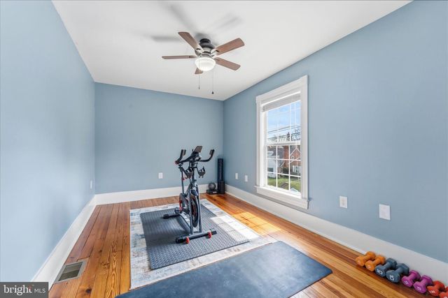 125 W 4TH ST, Front Royal, VA 22630