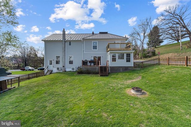 125 W 4TH ST, Front Royal, VA 22630