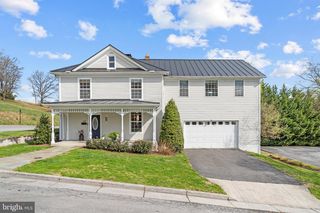 125 W 4TH ST, Front Royal, VA 22630