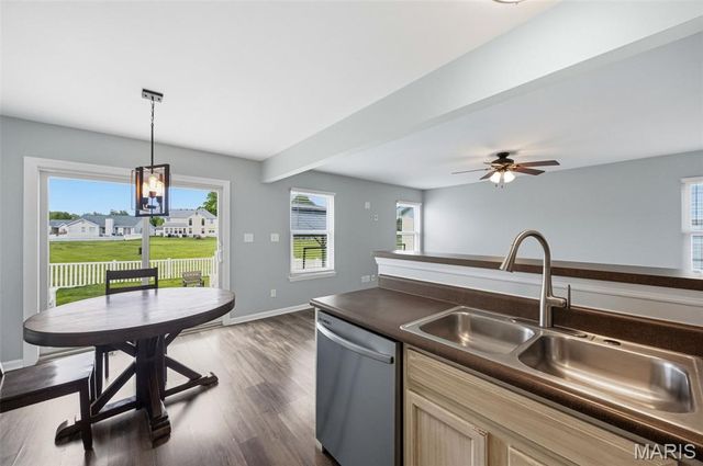 703 Wayland Drive, O'fallon, MO 63366