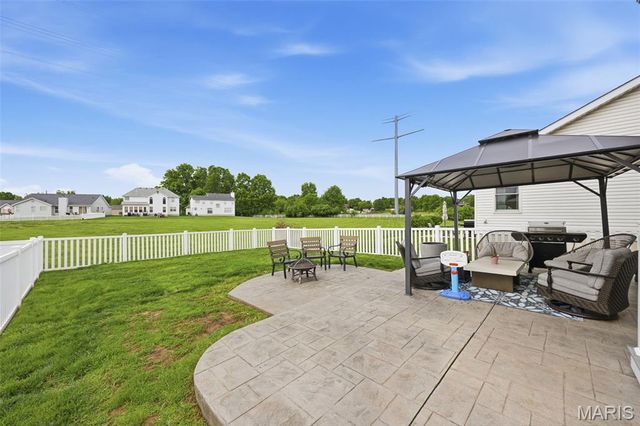 703 Wayland Drive, O'fallon, MO 63366