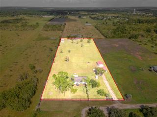 1740 1st Street, Liverpool, TX 77577