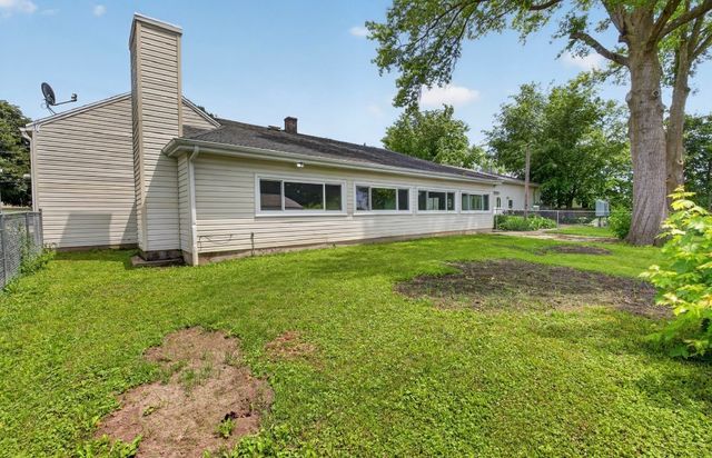 315 9th Avenue, De Witt, IA 52472