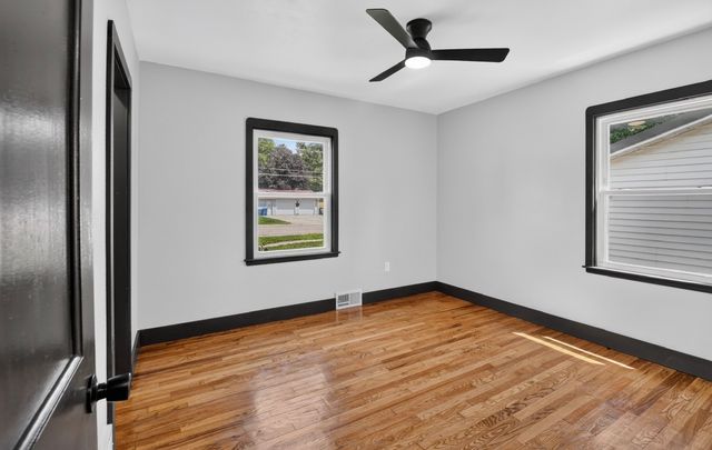 315 9th Avenue, De Witt, IA 52472