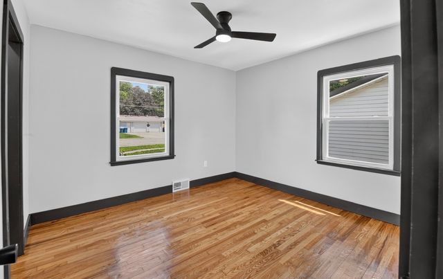 315 9th Avenue, De Witt, IA 52472