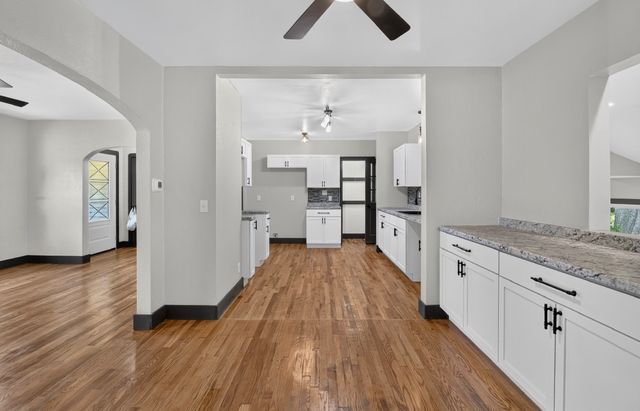 315 9th Avenue, De Witt, IA 52472
