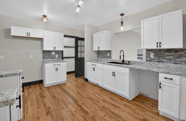 315 9th Avenue, De Witt, IA 52472