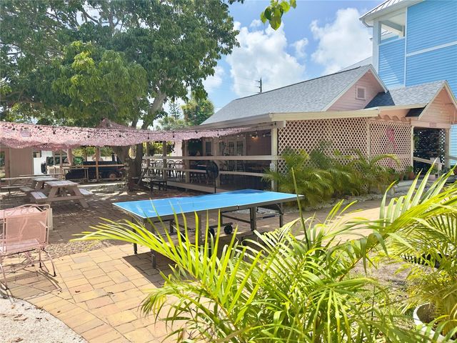 3050 DUPONT STREET S, Gulfport, FL 33707