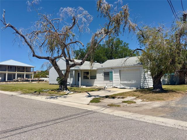 3050 DUPONT STREET S, Gulfport, FL 33707