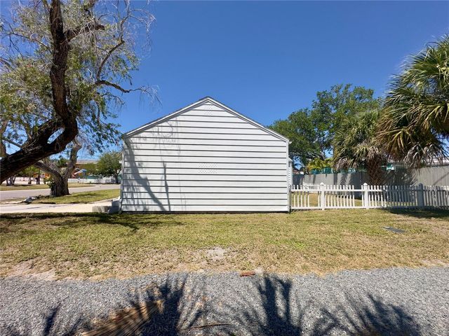 3050 DUPONT STREET S, Gulfport, FL 33707