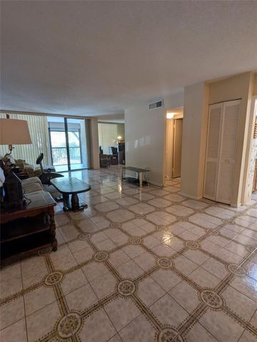 2812 N 46th Avenue G 272, Hollywood, FL 33021