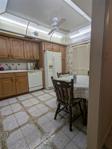 2812 N 46th Avenue G 272, Hollywood, FL 33021