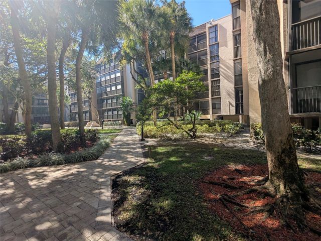 2812 N 46th Avenue G 272, Hollywood, FL 33021