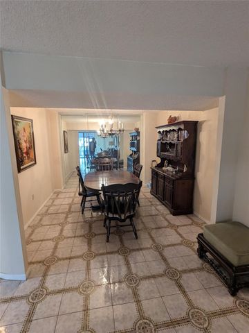 2812 N 46th Avenue G 272, Hollywood, FL 33021