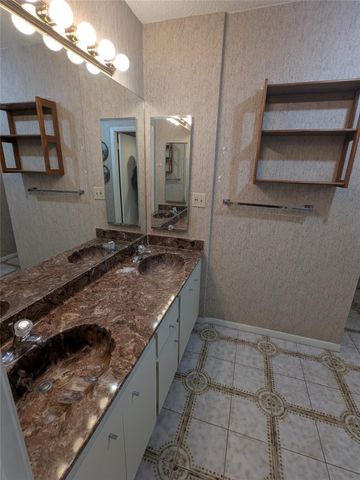 2812 N 46th Avenue G 272, Hollywood, FL 33021