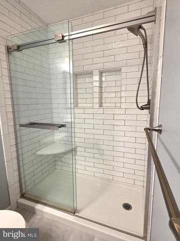 112 OLD SCHOOLHOUSE LN, Mechanicsburg, PA 17055