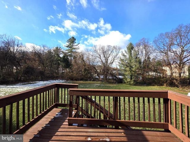 112 OLD SCHOOLHOUSE LN, Mechanicsburg, PA 17055