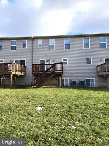 112 OLD SCHOOLHOUSE LN, Mechanicsburg, PA 17055