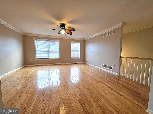 112 OLD SCHOOLHOUSE LN, Mechanicsburg, PA 17055