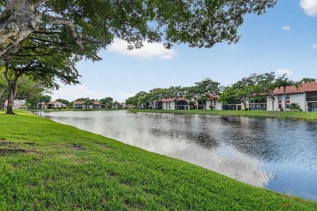 10631 Ocean Palm Way 202, Boynton Beach, FL 33437