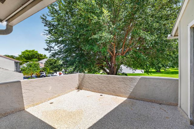 12720 Spinnaker Lane, Wellington, FL 33414