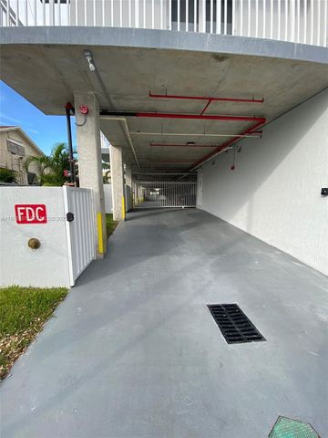 1029 NW 3rd St, Miami, FL 33128