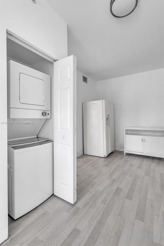 1029 NW 3rd St, Miami, FL 33128