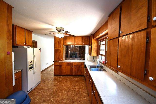 4 Bill Ploof Road, Buchanan, GA 30113