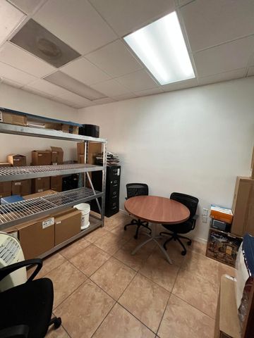 3335 NW 74th Avenue 3335, Miami, FL 33122