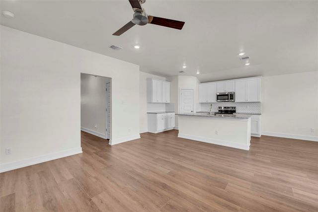 11417 Patera Street, Lorena, TX 76655