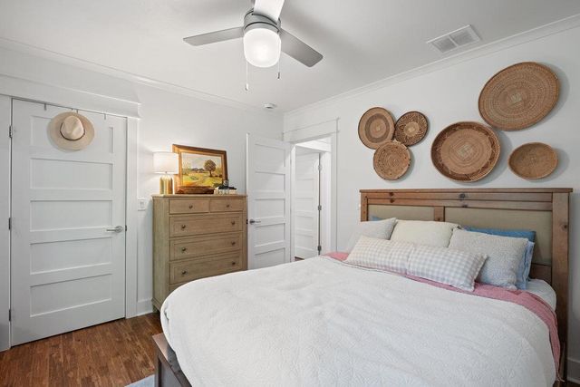 4905 Duval ST, Austin, TX 78751