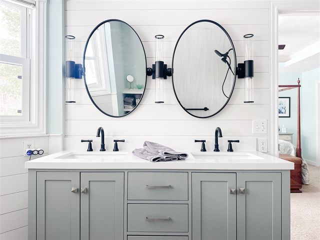 15401 Sundew Street, Grand Haven, MI 49417