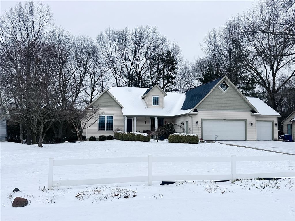 15401 Sundew Street, Grand Haven, MI 49417