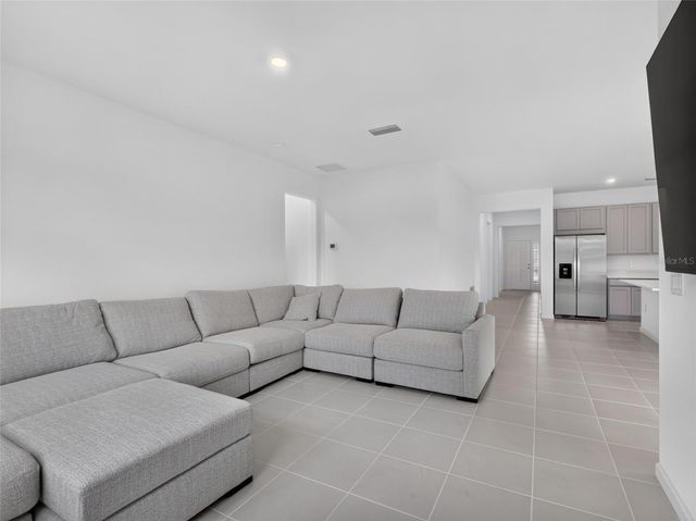 2027 FIRETHORN LOOP, Haines City, FL 33844