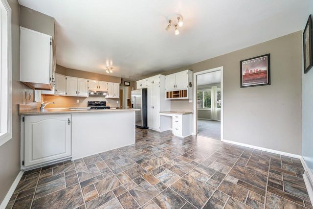 411 LOWELL PLACE, Neenah, WI 54956