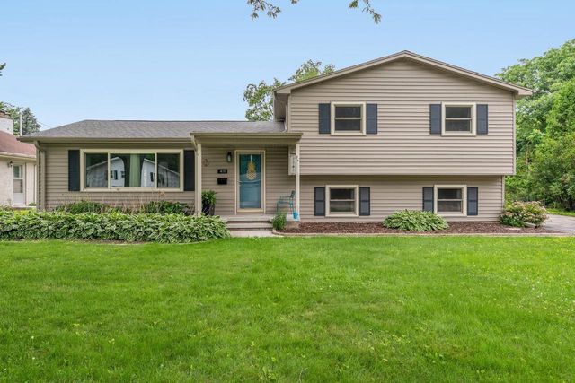 411 LOWELL PLACE, Neenah, WI 54956
