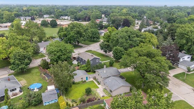 411 LOWELL PLACE, Neenah, WI 54956