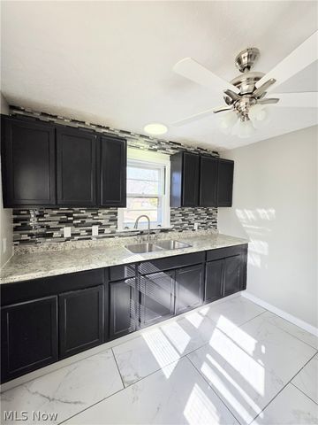 2606 Oberlin Avenue, Lorain, OH 44052