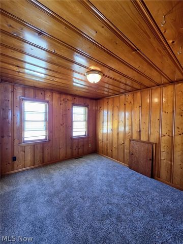 2606 Oberlin Avenue, Lorain, OH 44052