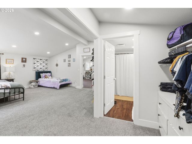 131 MCGEARY Rd, Kelso, WA 98626