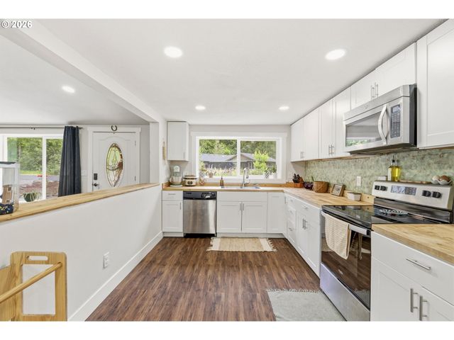 131 MCGEARY Rd, Kelso, WA 98626