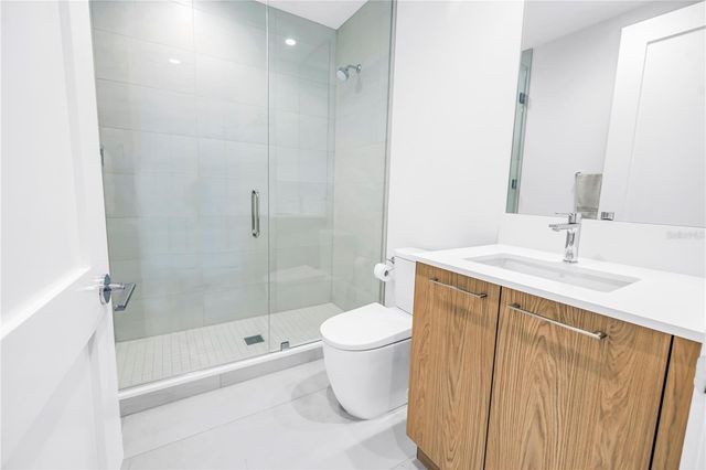 275 1ST AVENUE S 3704, St Petersburg, FL 33701