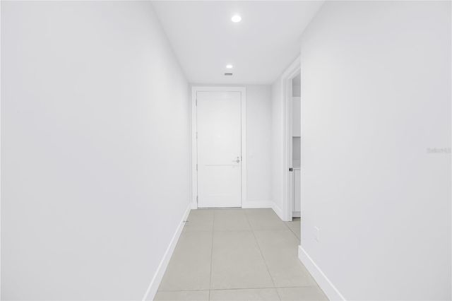 275 1ST AVENUE S 3704, St Petersburg, FL 33701