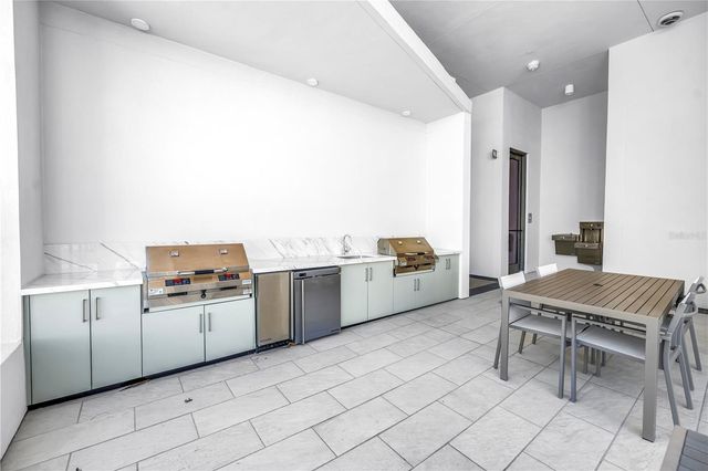 275 1ST AVENUE S 3704, St Petersburg, FL 33701