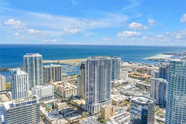 275 1ST AVENUE S 3704, St Petersburg, FL 33701