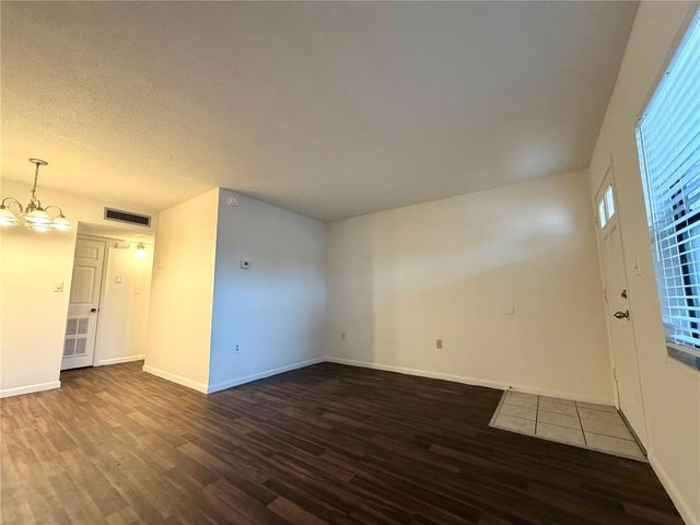 710 AVENUE C SW 4A, Winter Haven, FL 33880