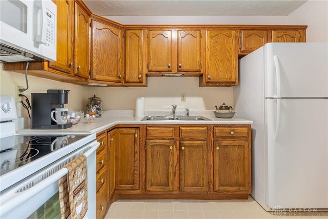 1778 Arapaho Drive, Xenia, OH 45385