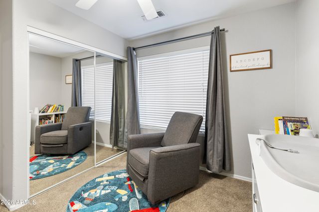 891 E WINDSOR Drive, Gilbert, AZ 85296