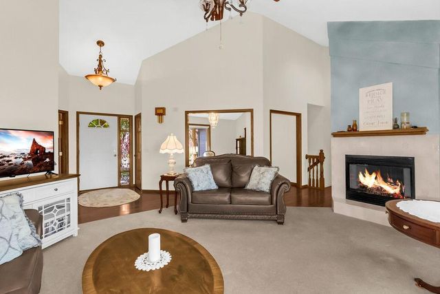1451 Clippership Court, Woodbury, MN 55125